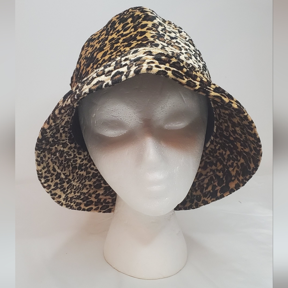 DAVID&YOUNG- women bucket hat- animal print -velvet/velour - Picture 3 of 9